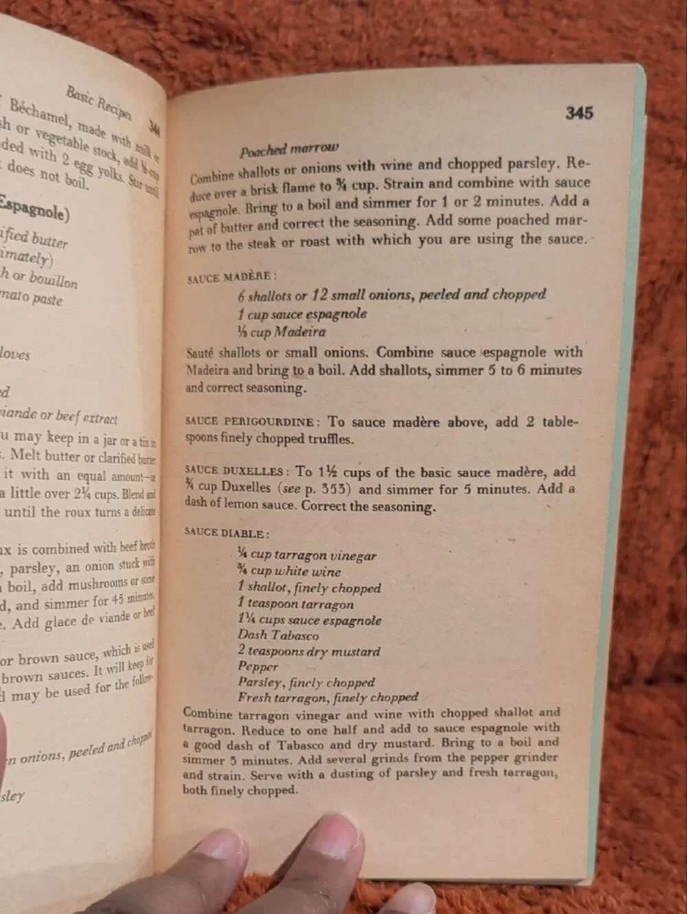 James Beard's Menus For Entertaining - ( Paperback )